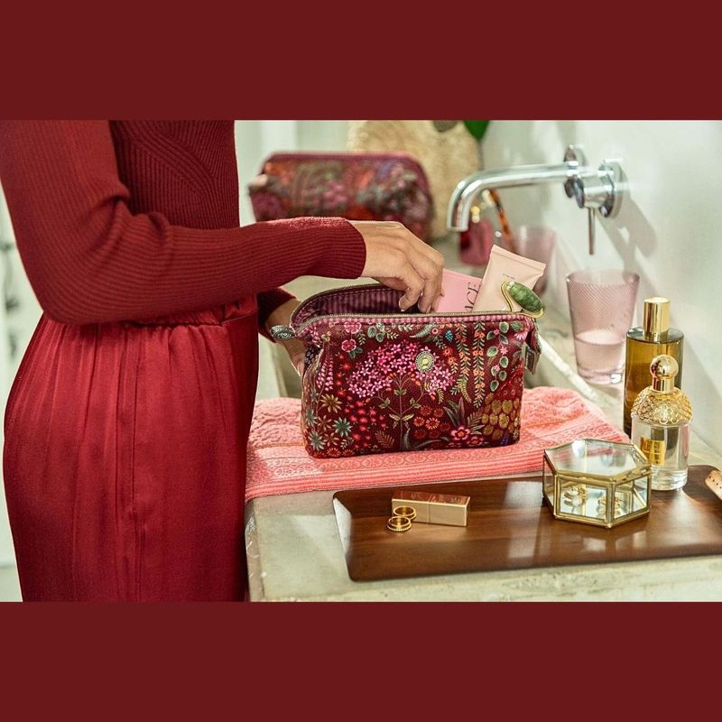 Ingrijire personala si Cosmetice - Machiaj - Portfarduri si genti cosmetice - Geanta cosmetica Purse Medium, Pip Studio, Red, 22.5x9.5x15 cm, colectia Querida - Infinity.ro