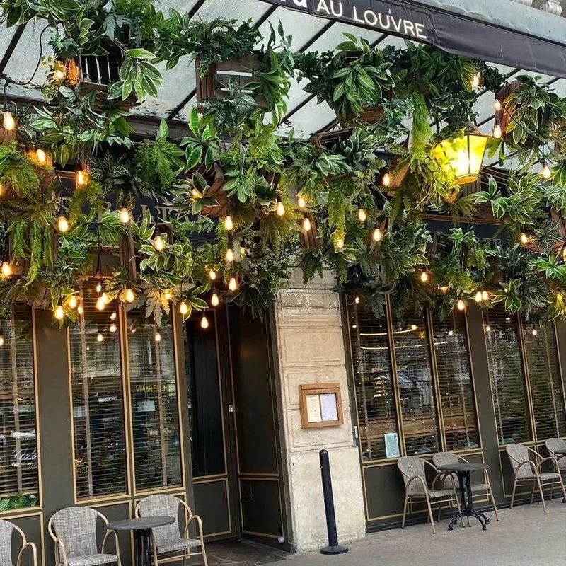 Casa si Gradina - Corpuri si surse de iluminat - Iluminat exterior - Instalatii luminoase exterior - Ghirlanda Luminoasa LED cu Pendule, Interconectabila, 10m/20m cu 20 becuri, Soclu E27, Lumina Alba Calda - 10m - Infinity.ro