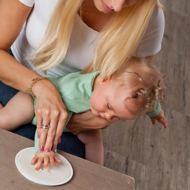 Casa si Gradina - Decoratiuni - Obiecte decorative - Decoratiuni camera copilului - Set mulaj organic pentru amprenta mana sau picior bebelusi, Grunspecht 678-00 - Infinity.ro