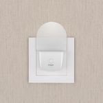 Casa si Gradina - Corpuri si surse de iluminat - Veioze si lampi - Lampi de veghe copii - Lampa de veghe pentru priza, cu comutator, 0+ luni, Reer NightGuide 52390 - Infinity.ro