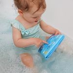 Jucarii, Copii si Bebe - Jucarii si jocuri - Jucarii bebelusi - Jucarii de baie - Carticica de baie plutitoare, 8 pagini colorate care isi schimba culoarea in contact cu apa, MyHappyBath Book - Infinity.ro