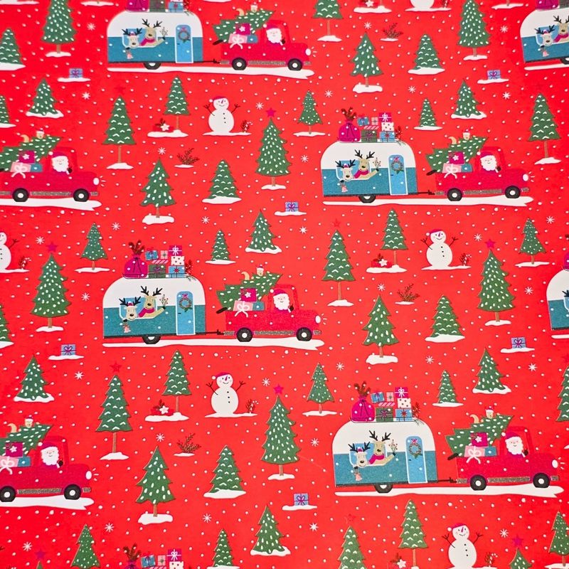 Market - Cadouri - Pungi cadou si accesorii - Hartie mata pentru ambalat cadouri, decor de iarna rosu cu Mos Craciun si prietenii sai, renii , 200x70 cm - Infinity.ro