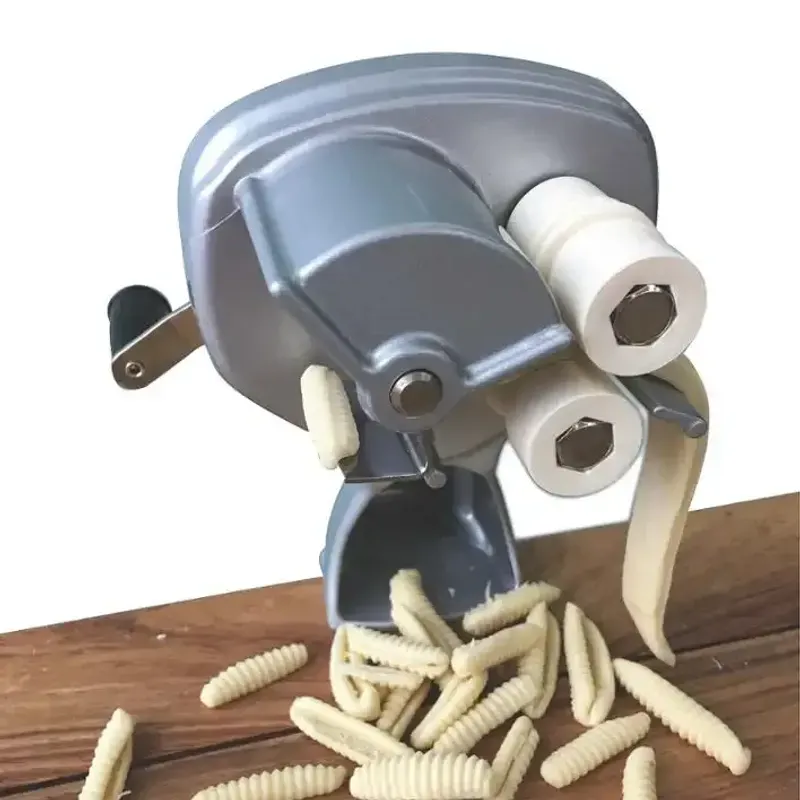 Casa si Gradina - Bucatarie si vesela - Ustensile bucatarie - Masini de tocat manuale - Masina de facut paste in forma de scoici, manuala, autentica Italiana - Infinity.ro