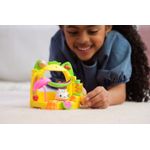 Jucarii, Copii si Bebe - Jucarii si jocuri - Figurine - GABBYS DOLLHOUSE SET BALCON PENTRU PETRECEREA CU SMOOTHIE A LUI CAKEY - Infinity.ro