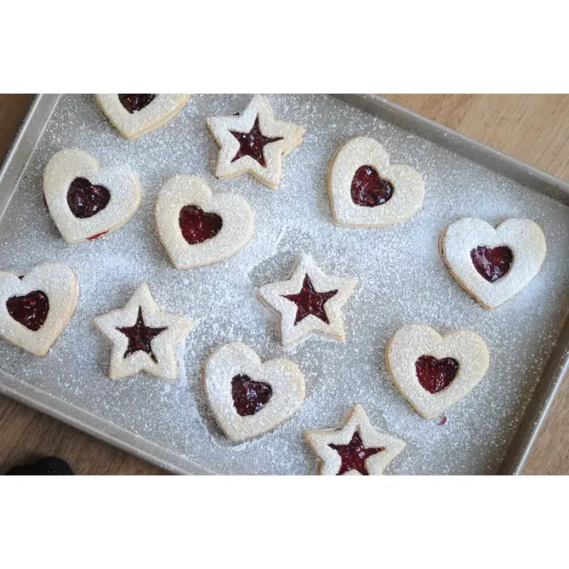 Casa si Gradina - Bucatarie si vesela - Ustensile bucatarie - Forme prajituri - ChatGPT Forma de decupat linzer cu arc, forma de stea - Infinity.ro