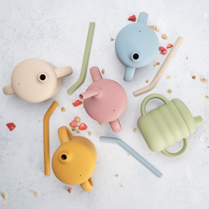 Jucarii, Copii si Bebe - Hrana si alaptare - Biberoane, suzete si accesorii hranire - Cani, pahare si accesorii bebe - Cana din silicon cu pai, AppeKids - Old Rose - Infinity.ro