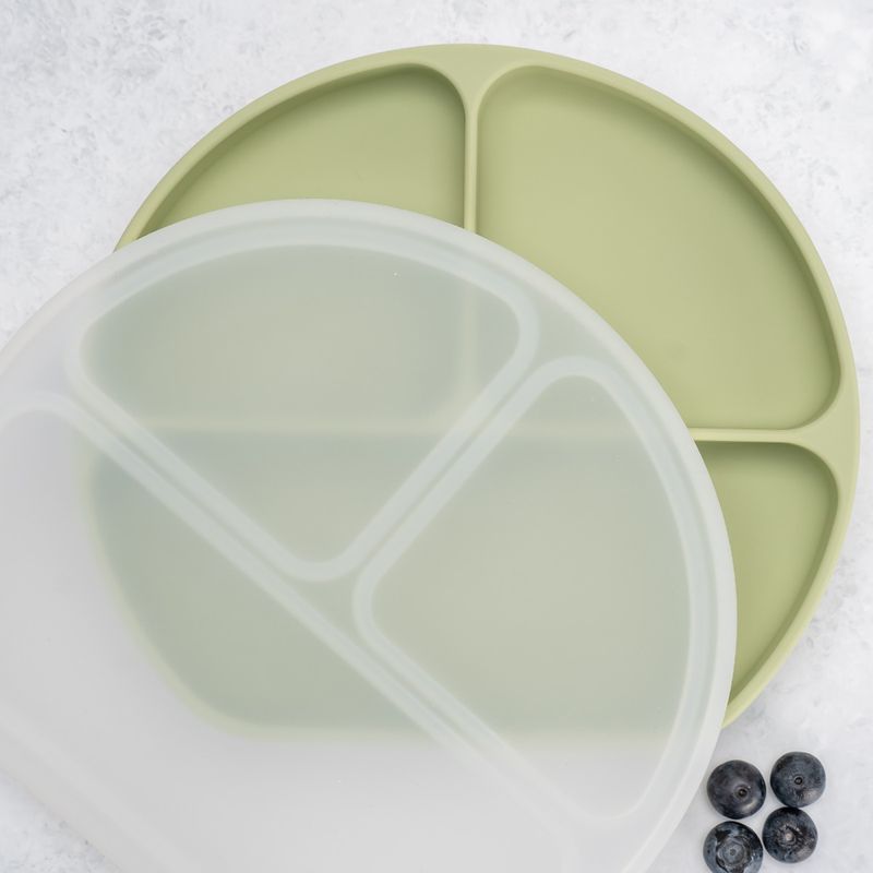 Jucarii, Copii si Bebe - Hrana si alaptare - Biberoane, suzete si accesorii hranire - Articole hranire bebelusi - Farfurie compartimentata din silicon cu ventuza si capac, AppeKids - Raw Green - Infinity.ro