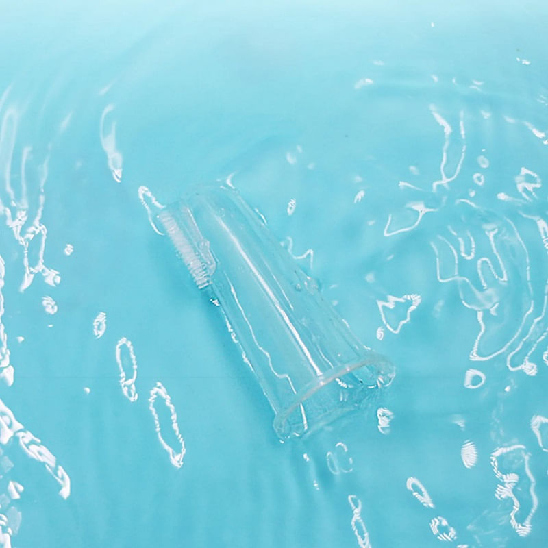 Jucarii, Copii si Bebe - Jucarii si jocuri - Jucarii bebelusi - Jucarii pentru dentitie - Periuta de dinti din silicon, Mombella, degetar 3 luni+ - Infinity.ro