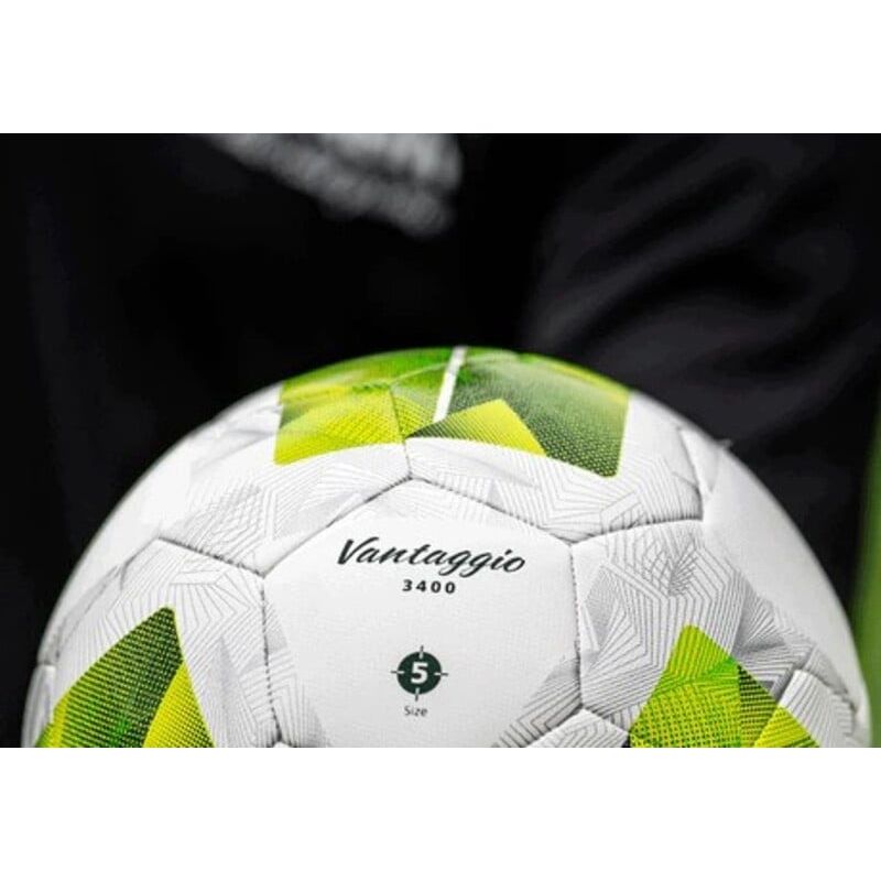 Sport si Outdoor - Sporturi de echipa - Fotbal - Mingi fotbal - Minge fotbal Molten F4N3400 cusaturi sigilate, marime 4 - Infinity.ro