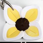 Jucarii, Copii si Bebe - Igiena si ingrijire - Baia bebelusului - Cadite bebe si accesorii baie - Cadita de plush si salteluta de joaca Lotus - Infinity.ro