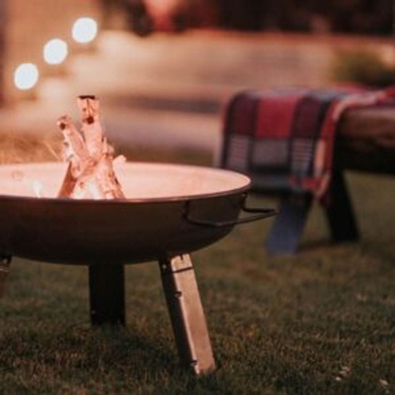 Casa si Gradina - Gradina si terasa - Gratare si accesorii - Accesorii gratare - Vatra de foc fier cu 3 picioare 55 cm - Infinity.ro