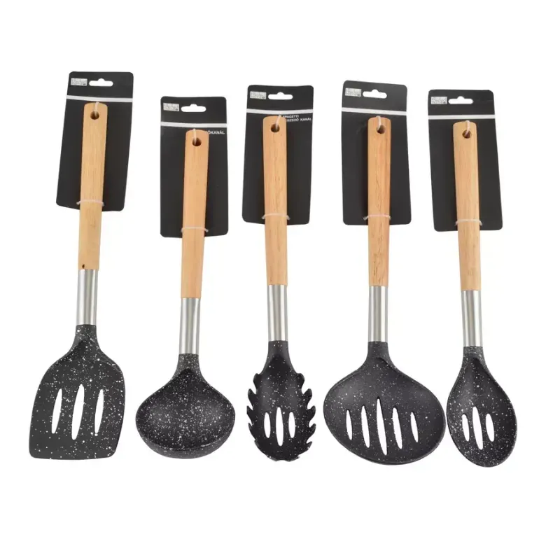 Casa si Gradina - Bucatarie si vesela - Ustensile bucatarie - Polonice, linguri si clesti de bucatarie - Lingura pentru spaghete cu maner de lemn - Infinity.ro