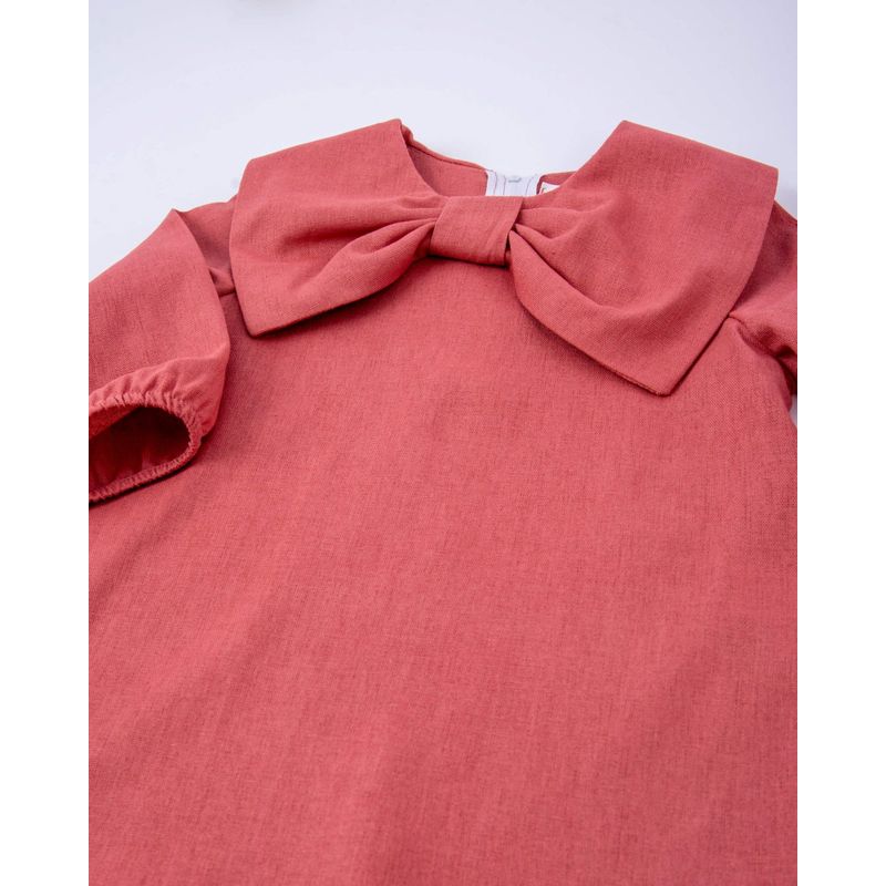 Fashion, accesorii si bijuterii - Copii - Imbracaminte copii - Rochii copii - Rochie din in roz caramiziu cu maneca lunga si guler amplu in forma de funda 98 cm 2-3 ani - Infinity.ro