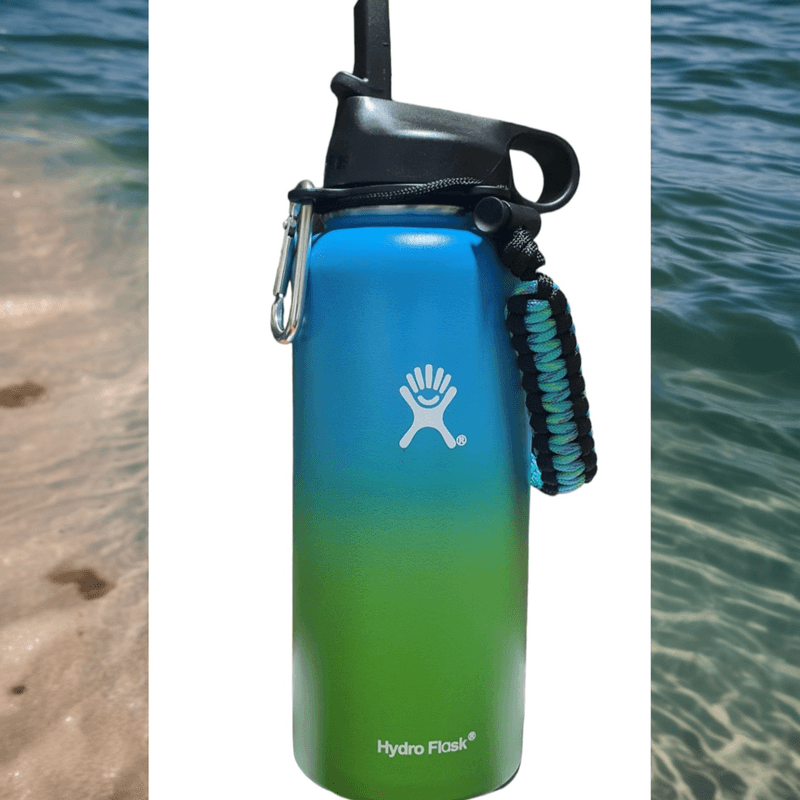 Casa si Gradina - Bucatarie si vesela - Cani si pahare - Sticle - Sticla de apa Hydro Flask din otel inoxidabil si izolata in vid cu capac, sistem de prindere si pai 946 ml, albastru - Infinity.ro