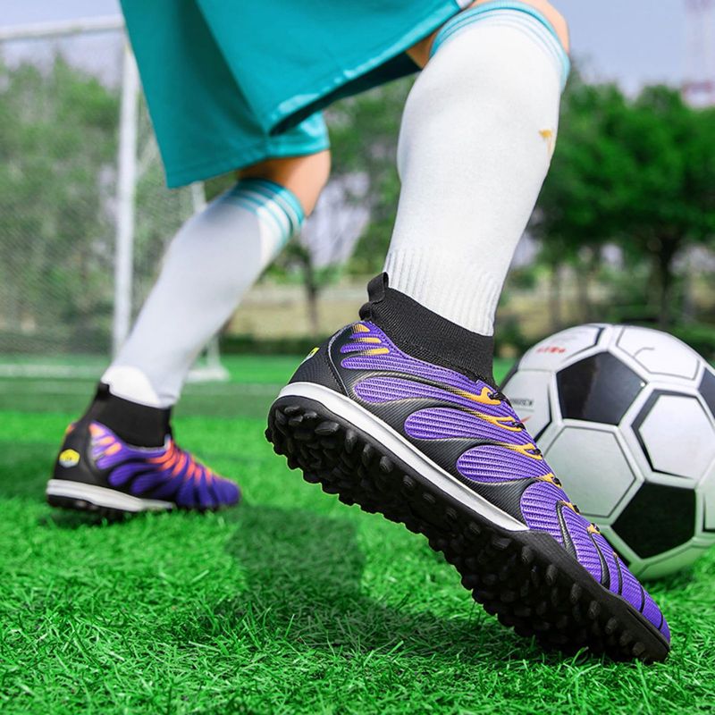 Sport si Outdoor - Echipament Sportiv - Incaltaminte sport - Pantofi sport - Ghete de fotbal MBrands, 7.8 cu glezna  pentru teren sintetic, mov 36 - Infinity.ro