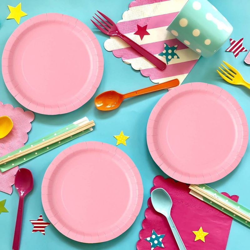 Casa si Gradina - Decoratiuni - Decoratiuni petrecere - Vesela pentru petrecere - Set farfurii carton, 23 cm, roz, 10 bucati - Infinity.ro