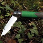 Sport si Outdoor - Camping - Cutite, bricege si accesorii - Cutite si bricege - Cutit de buzunar N°12, cu extractor capuse, "Explore", Green - Opinel - Infinity.ro
