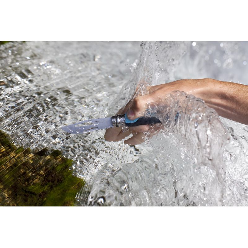 Sport si Outdoor - Camping - Cutite, bricege si accesorii - Cutite si bricege - Cutit de buzunar cu fluier N°08, inox, 8,5 cm, "Outdoor", Soft Blue - Opinel - Infinity.ro