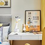 Casa si Gradina - Corpuri si surse de iluminat - Veioze si lampi - Lampi de veghe copii - Lampa de birou, Jumi, model caine, lumina LED reglabila, alb, cu suport pixuri si creioane, 16.5x20x40 cm - Infinity.ro