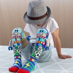 Fashion, accesorii si bijuterii - Copii - Lenjerie si pijamale copii - Sosete si dresuri copii - Sosete lungi colorate Madmia pentru baieti Robot 3-5 ani - Infinity.ro