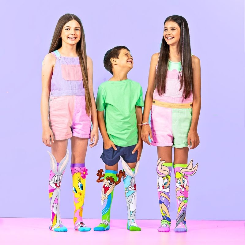 Fashion, accesorii si bijuterii - Copii - Lenjerie si pijamale copii - Sosete si dresuri copii - Sosete lungi colorate Madmia pentru fete Tweety&Bugs Bunny 6-99 ani - Infinity.ro