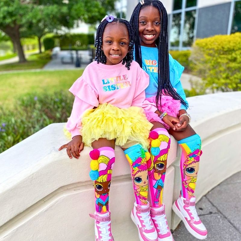 Fashion, accesorii si bijuterii - Copii - Lenjerie si pijamale copii - Sosete si dresuri copii - Sosete lungi colorate Madmia pentru fete LOL Chica&Glow 3-5 ani - Infinity.ro