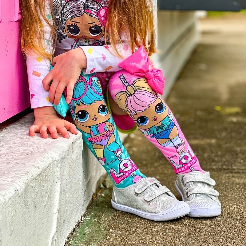 Fashion, accesorii si bijuterii - Copii - Lenjerie si pijamale copii - Sosete si dresuri copii - Sosete lungi colorate Madmia pentru fete LOL BonBon Dawn 6-99 ani - Infinity.ro