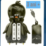 Jucarii, Copii si Bebe - Jucarii si jocuri - Jucarii & jocuri educative - Jucarii interactive - Jucarie magnetica, Famile 4 pinguini, kidsNplay, saltareti si muzicali, multicolor, cu legaturi de absorbtie magnetica, h=11 cm, electric, 3 ani+, magnet atasat pe fiecare pinguin - Infinity.ro