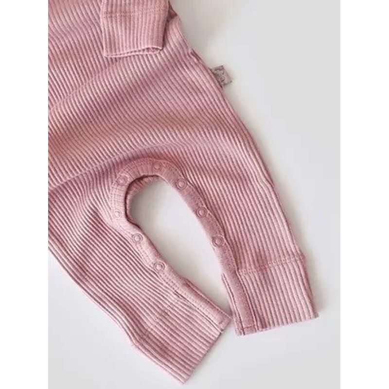 Fashion, accesorii si bijuterii - Copii - Imbracaminte copii - Salopete copii - Salopeta cu maneca lunga si pantaloni lungi din bumbac organic si modal - Roz BabyCosy (Marime: 9-12 luni) - Infinity.ro