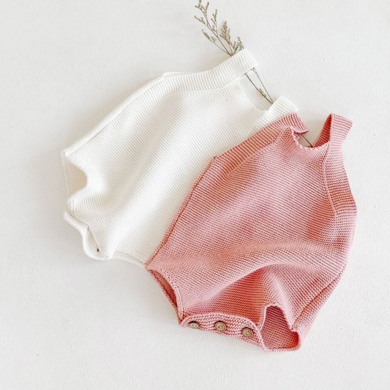 Fashion, accesorii si bijuterii - Copii - Imbracaminte copii - Salopete copii - Salopeta tricotata cu floarea soarelui Drool (Culoare: Alb, Marime: 12-18 Luni) - Infinity.ro