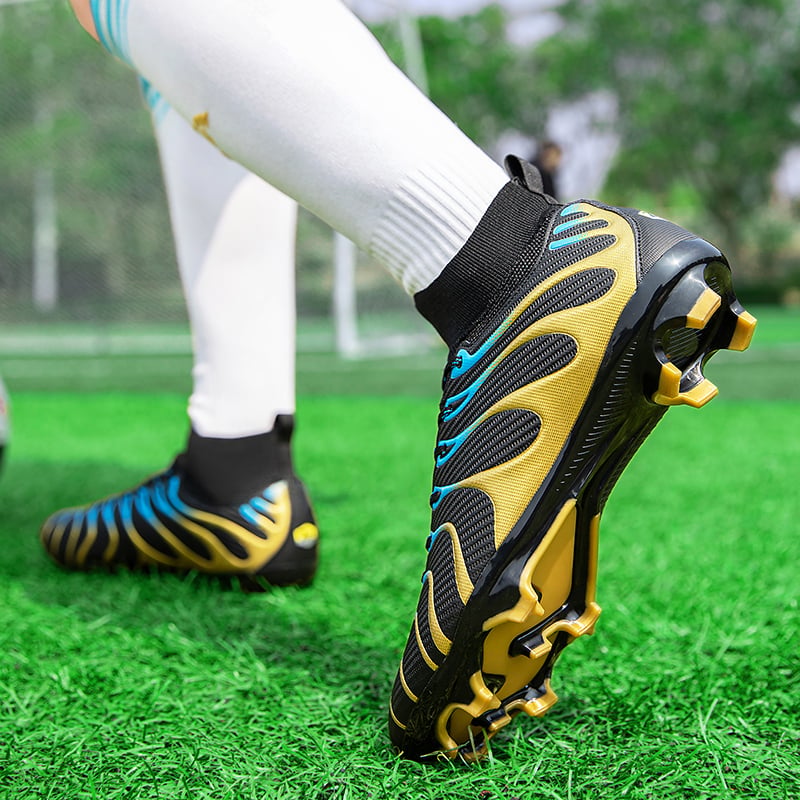 Sport si Outdoor - Echipament Sportiv - Incaltaminte sport - Pantofi sport - Ghete de fotbal MBrands, 7.9 cu glezna , crampoane , negru 35 - Infinity.ro