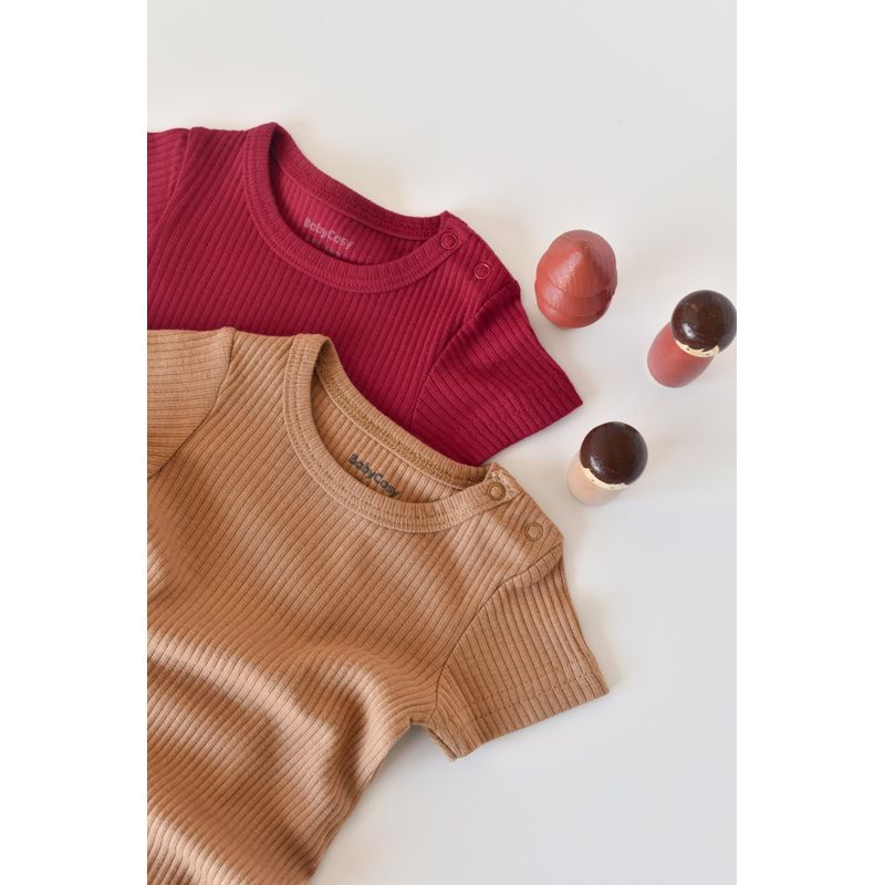 Fashion, accesorii si bijuterii - Copii - Imbracaminte copii - Salopete copii - Set de 2 salopetele cu maneca scurta din bumbac organic si modal - Rosu/ Maro BabyCosy (Marime: 9-12 luni) - Infinity.ro