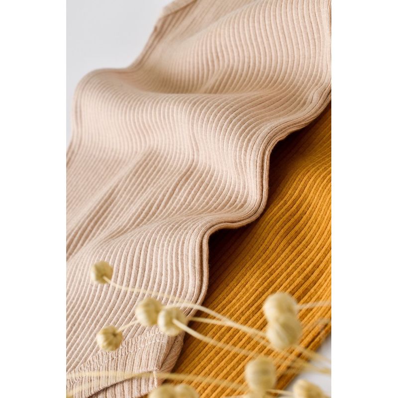 Fashion, accesorii si bijuterii - Copii - Imbracaminte copii - Body-uri copii - Set de 2 body-uri fara maneci din bumbac organic si modal - Mustar/Somon BabyCosy (Marime: 0-3 Luni) - Infinity.ro