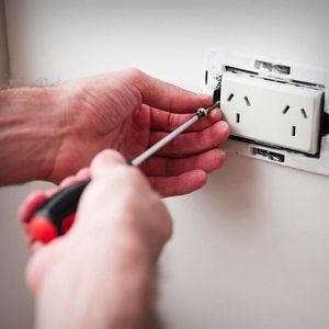 Casa si Gradina - Constructii - Scule de mana si unelte - Infinity.ro