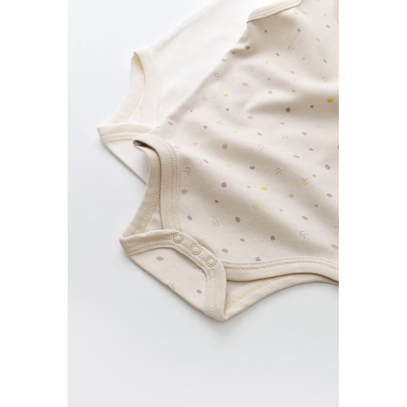 Fashion, accesorii si bijuterii - Copii - Imbracaminte copii - Body-uri copii - Set 2 body-uri fara maneci bebe unisex -100% bumbac organic - Crem cu buline, BabyCosy (Marime: 6-9 luni) - Infinity.ro