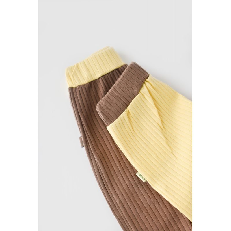 Fashion, accesorii si bijuterii - Copii - Imbracaminte copii - Pantaloni copii - Set 2 pantaloni Ribana Bebe Unisex din bumbac organic si 5%elastan - Vanilie/Maro BabyCosy (Marime: 18-24 Luni) - Infinity.ro