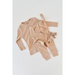 Fashion, accesorii si bijuterii - Copii - Imbracaminte copii - Treninguri si compleuri copii - Set 3 piese: bluzita cu maneca lunga, pantaloni lungi si caciulita din bumbac organic si modal - Somon BabyCosy ( 9-12 luni) - Infinity.ro