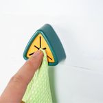 Casa si Gradina - Sanitare - Suporturi si accesorii baie - Suporturi baie - Set 5 buc suport impermeabil autoadeziv cu sistem Push Free pentru depozitare prosoape de bucatarie sau baie, montare pe perete, - Infinity.ro