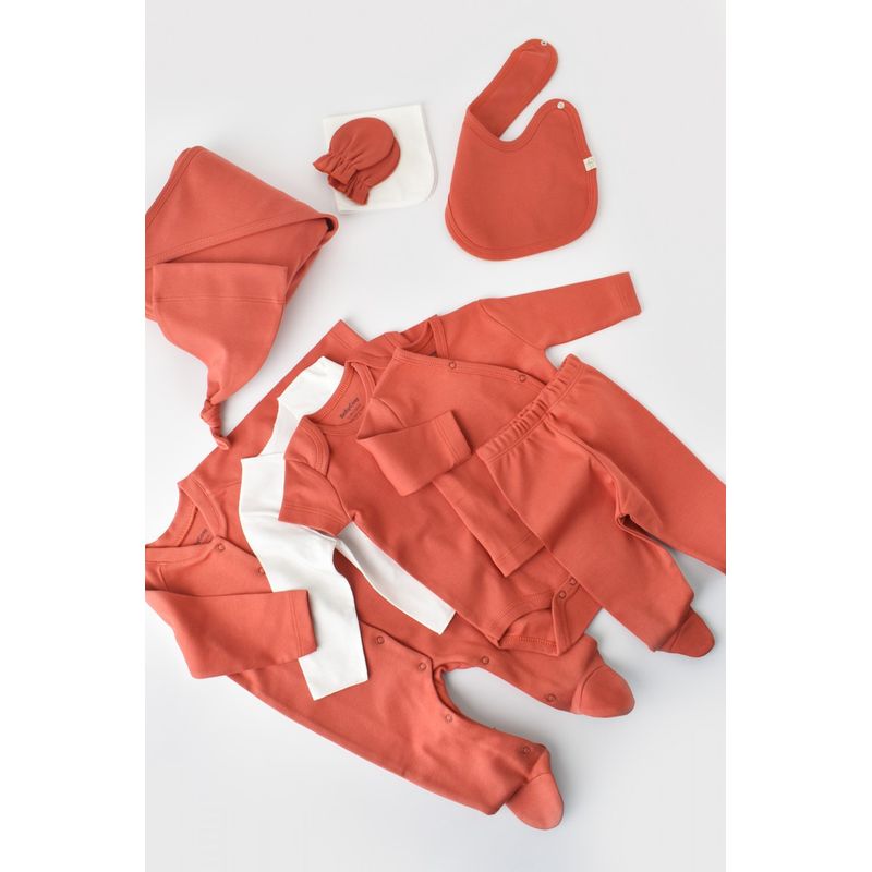 Fashion, accesorii si bijuterii - Copii - Imbracaminte copii - Treninguri si compleuri copii - Set de 10 piese pentru nou nascut - 100% bumbac organic - Scortisoara, BabyCosy - Infinity.ro