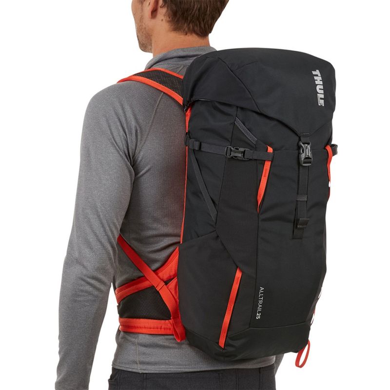 Sport si Outdoor - Articole de voiaj - Rucsacuri - Rucsac tehnic Thule AllTrail, 25L, Barbati, Obsidian - Infinity.ro