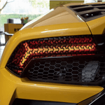 Auto si Moto - Piese auto si accesorii - Piese auto - Tuning - Set 2 folii autoadezive decupate pentru decorarea stopurilor auto, dimensiune 2 x 48 x 30cm, culoare Negru Mat, model HONEYCOMB - Infinity.ro