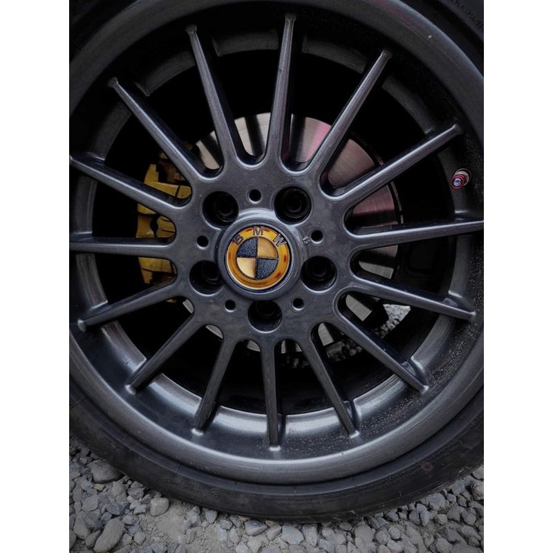 Auto si Moto - Anvelope si jante - Accesorii roti - Capace roti - Set 4 capace pentru jante BMW, diametru 68 mm, auriu-negru, efect 3D BMW-GOLD-BLACK - Infinity.ro