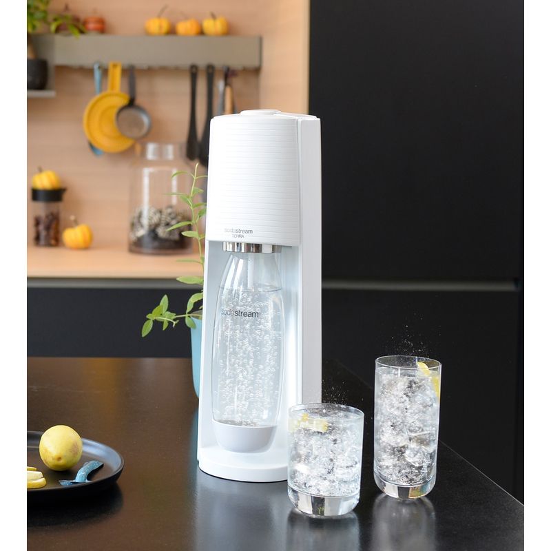 Casa si Gradina - Bucatarie si vesela - Ustensile bucatarie - Cani filtrante si accesorii - Aparat sifon Terra, White - SodaStream - Infinity.ro