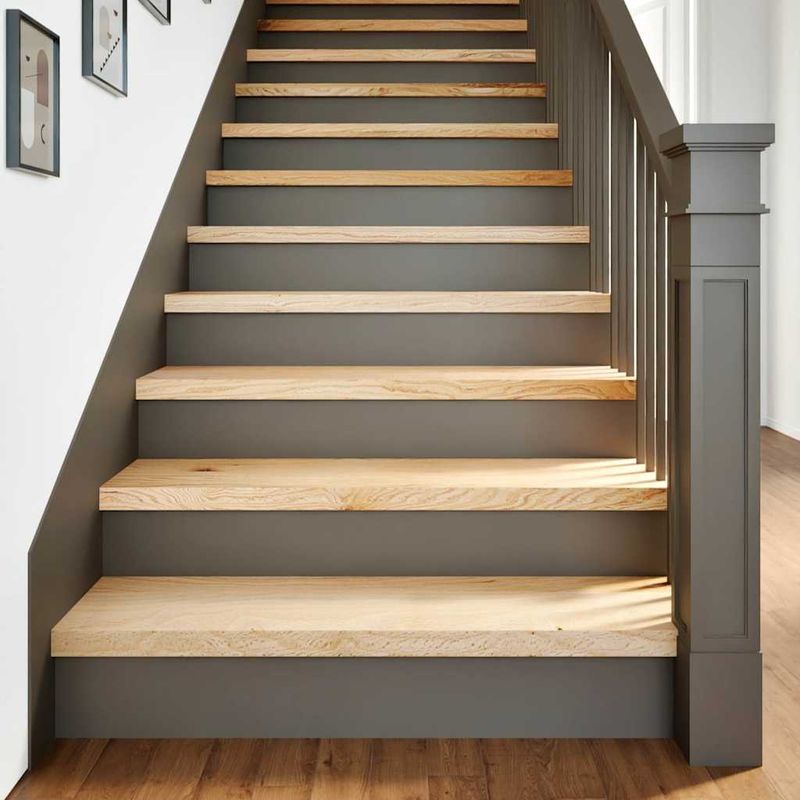Casa si Gradina - Constructii - Scari si accesorii interioare - Accesorii scari interioare - Trepte scari 4 buc Stejar masiv netratat 100x30x2 cm - Infinity.ro
