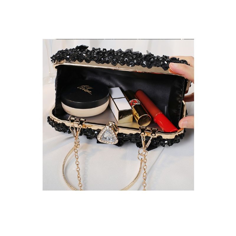 Fashion, accesorii si bijuterii - Femei - Accesorii femei - Genti si rucsacuri femei - Gentuta dama eleganta, clutch, cu margele si paiete negre, cu lantisor si maner auriu, 200x60x120mm - Infinity.ro