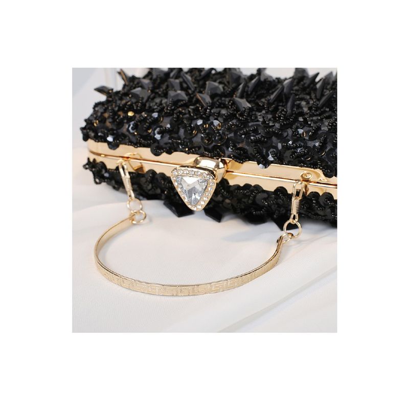 Fashion, accesorii si bijuterii - Femei - Accesorii femei - Genti si rucsacuri femei - Gentuta dama eleganta, clutch, cu margele si paiete negre, cu lantisor si maner auriu, 200x60x120mm - Infinity.ro