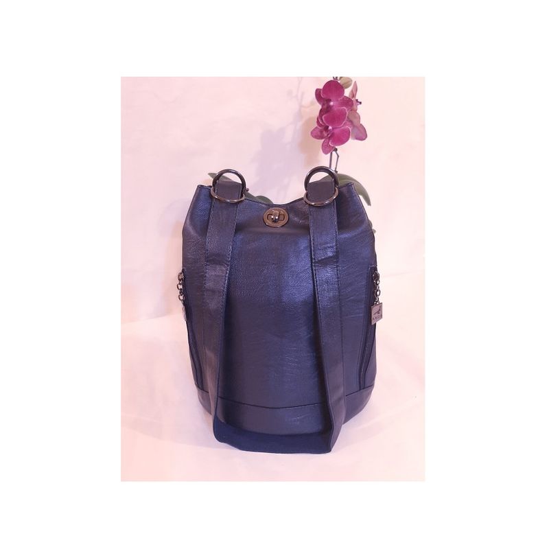 Fashion, accesorii si bijuterii - Femei - Accesorii femei - Genti si rucsacuri femei - Geanta dama, tip rucsac, marime medie, design modern, piele ecologica premium, eco-friendly, Bleumarine - Infinity.ro