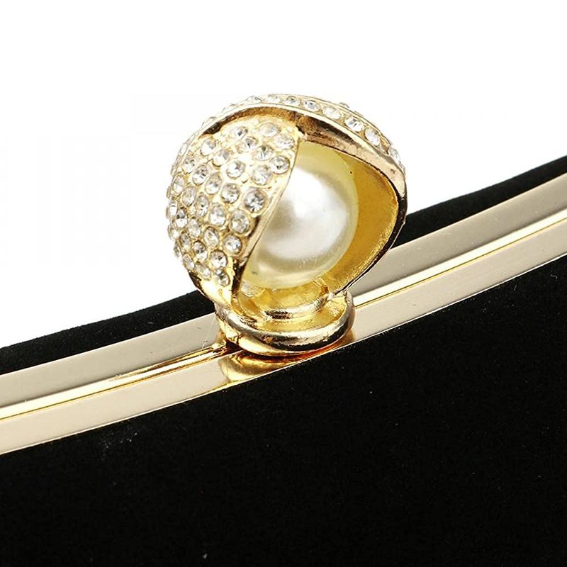 Fashion, accesorii si bijuterii - Femei - Accesorii femei - Genti si rucsacuri femei - Geanta mica dama, design elegant, tip clutch, inchidere cu perla, cu lantisor, incapatoare, Negru - Infinity.ro