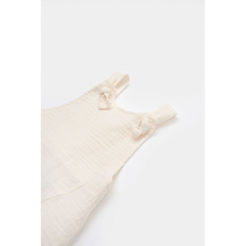 Fashion, accesorii si bijuterii - Copii - Imbracaminte copii - Salopete copii - Salopeta de vara cu pantaloni lungi din muselina, BabyCosy, 100%bumbac, ecru (Marime: 6-9 luni) - Infinity.ro