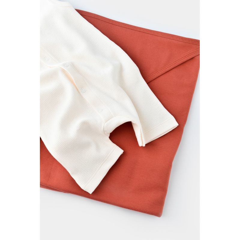 Fashion, accesorii si bijuterii - Copii - Imbracaminte copii - Salopete copii - Salopeta fara maneci si pantaloni scurti - 100% bumbac organic - Ecru, BabyCosy (Marime: 3-6 Luni) - Infinity.ro